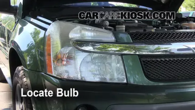 2005 Chevrolet Equinox LS 3.4L V6 Éclairage Feux de croisement (remplacer l'ampoule)